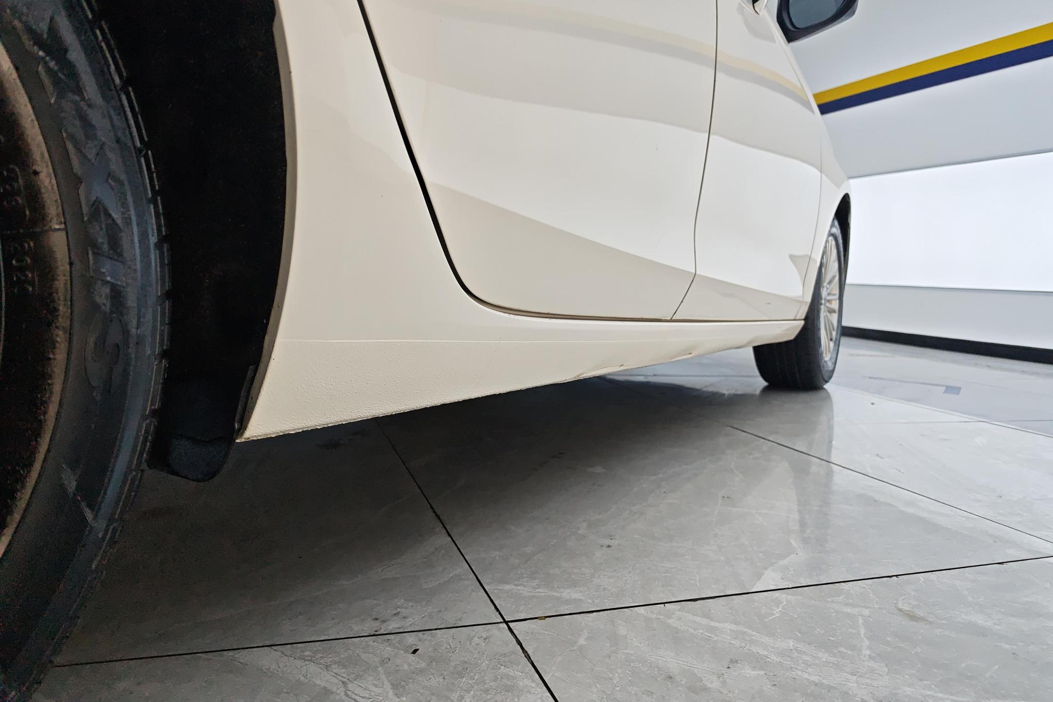 Ford Escort 2015 1.5L MT Comfort