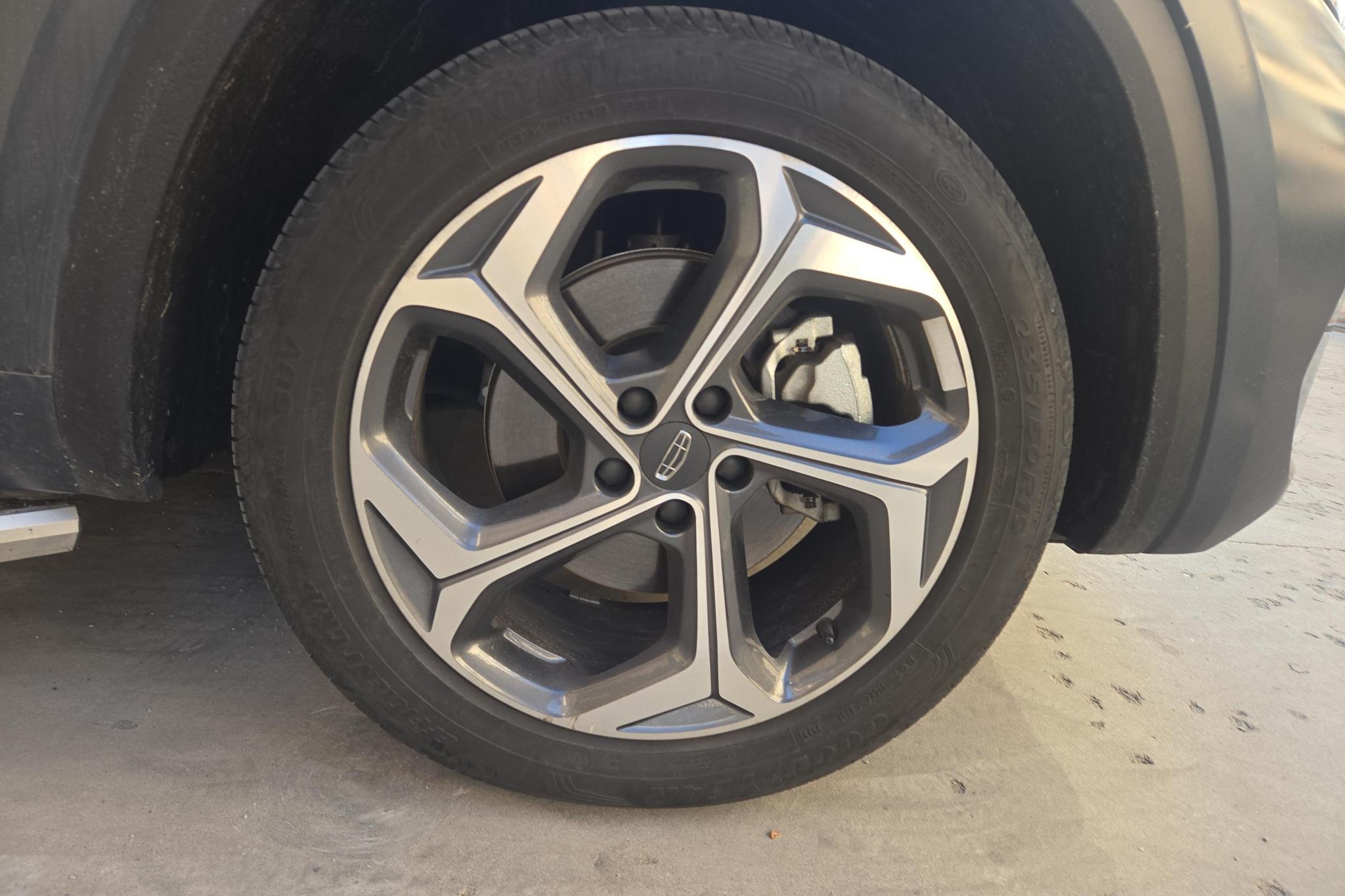 Geely Monjaro L 2024 2.0TD AT