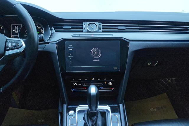 Volkswagen Magotan 2020 330 TSI DSG Leading — фото 12