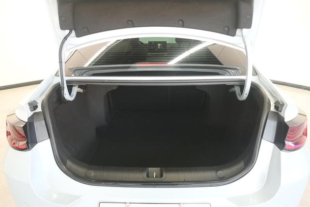 Geely Automobile Emgrand L HiP id 3785730 из Китая 12