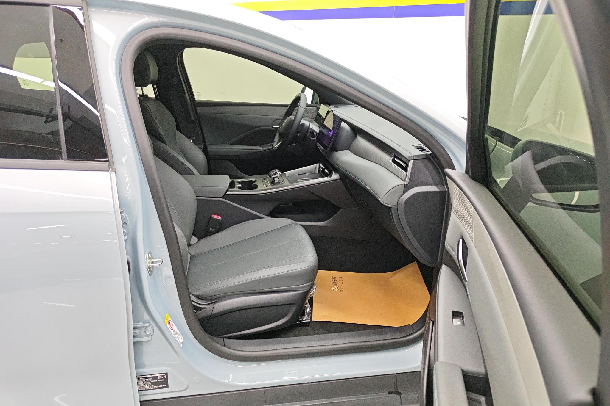 BYD Qin Plus DM-i PLUS DM 2025 Smart Drive DM-i 55KM Lead