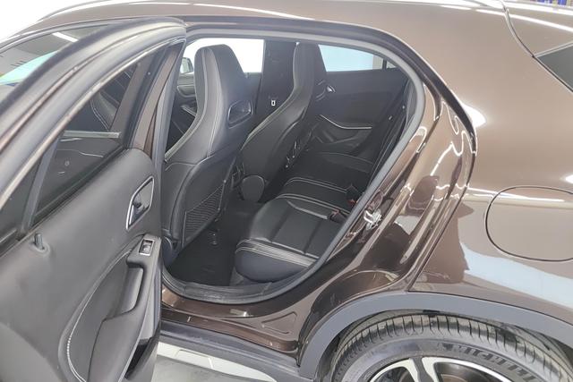 Mercedes Benz GLA 2018 — фото 16