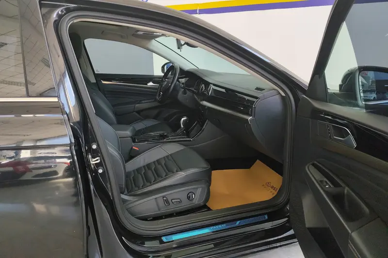 Volkswagen Passat — фото 9