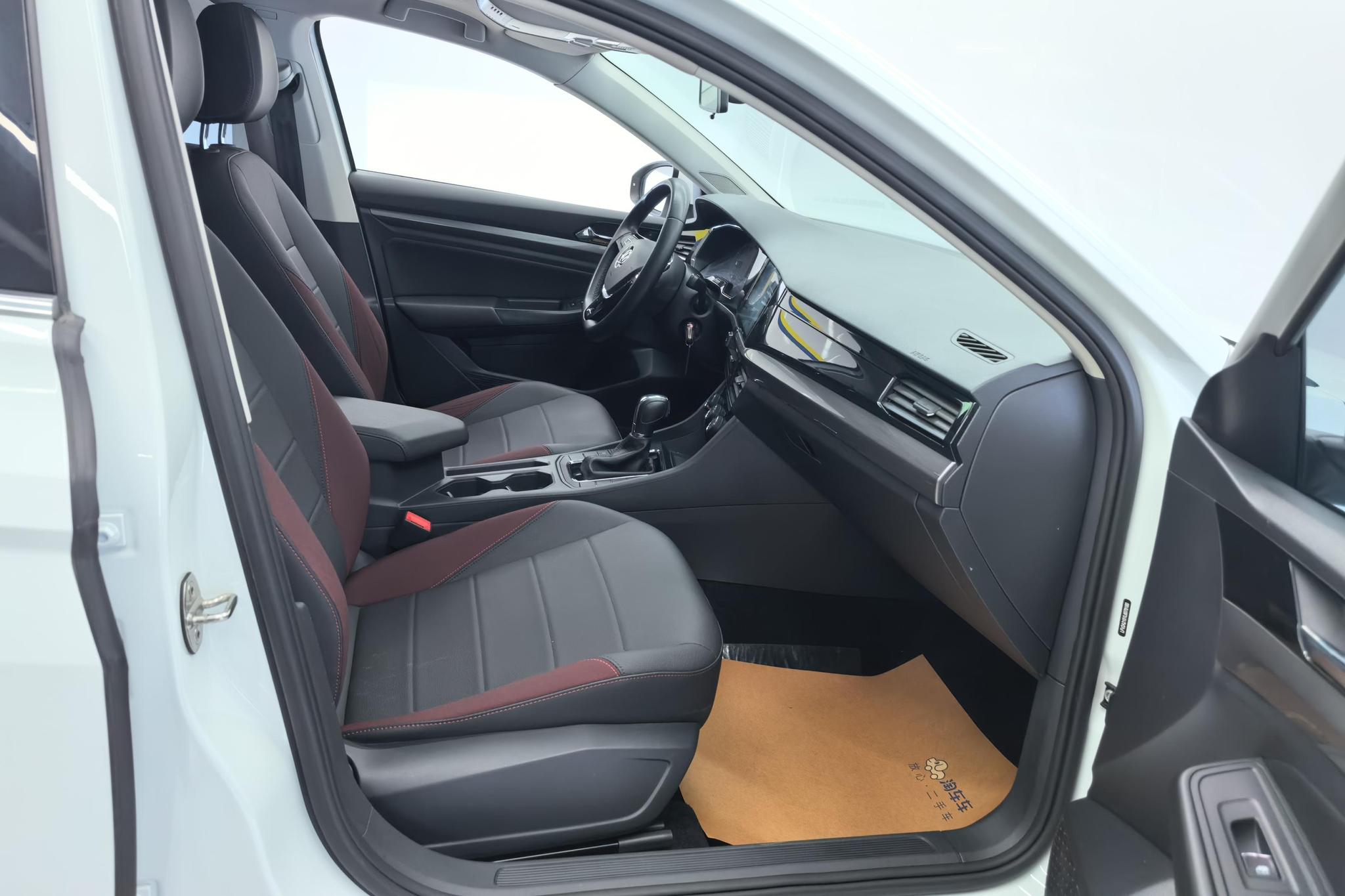 Volkswagen Bora 2020 1.5L AT Comfort