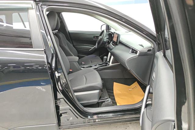 Toyota Corolla Cross 2022 2.0 L — фото 15