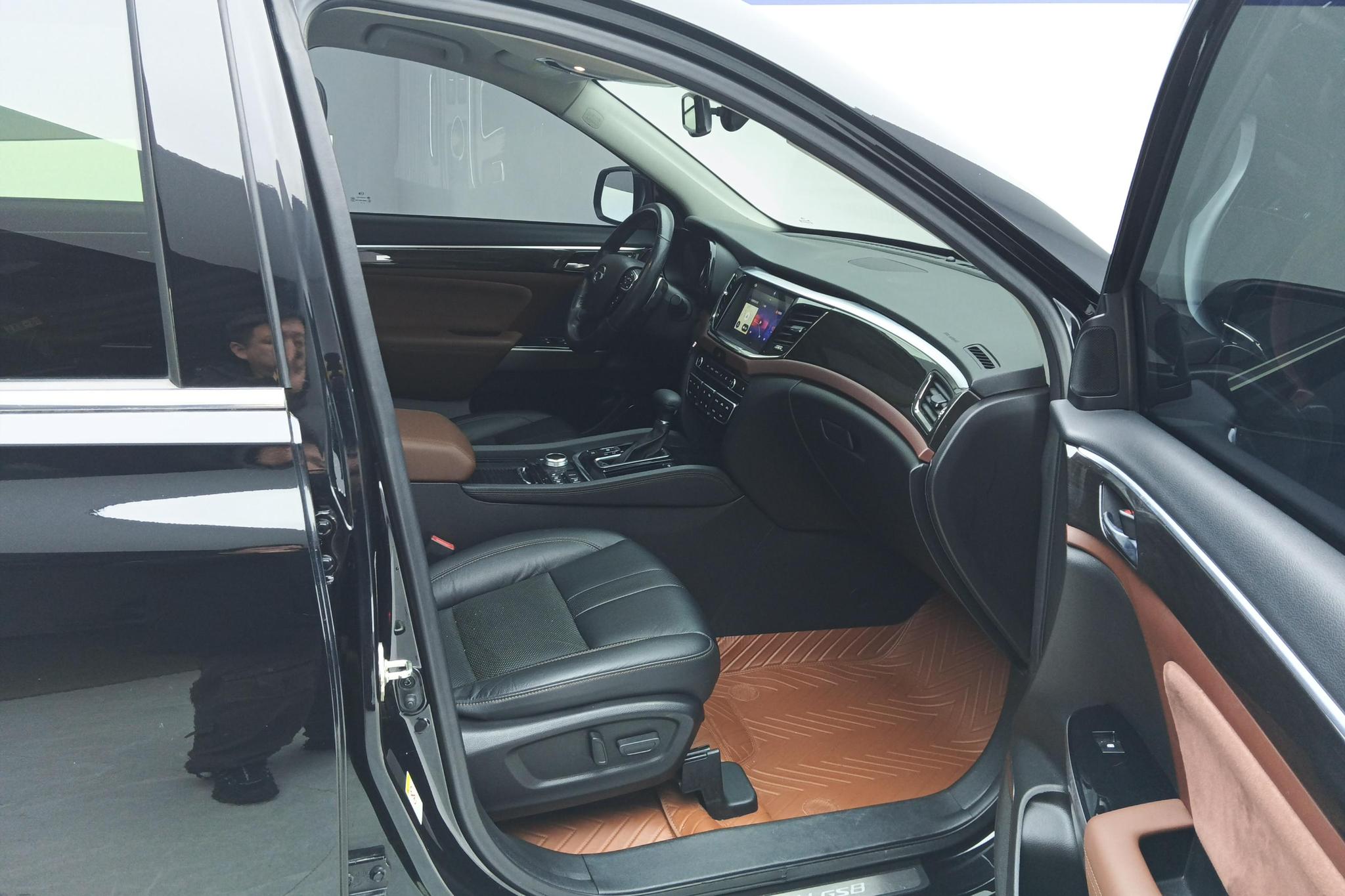 GAC GS8 2017 320T Luxury Smart Connect 7 мест