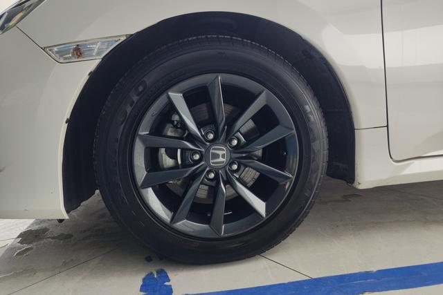 Honda Civic id 3823482 из Китая 13