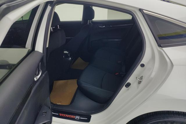 Honda Civic id 3823482 из Китая 17