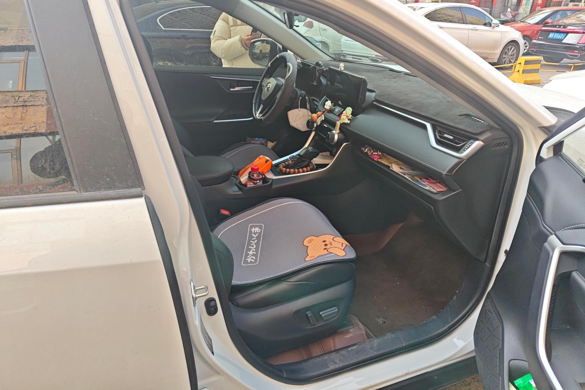 Toyota Wildlander 2023 2.0L Luxury PLUS