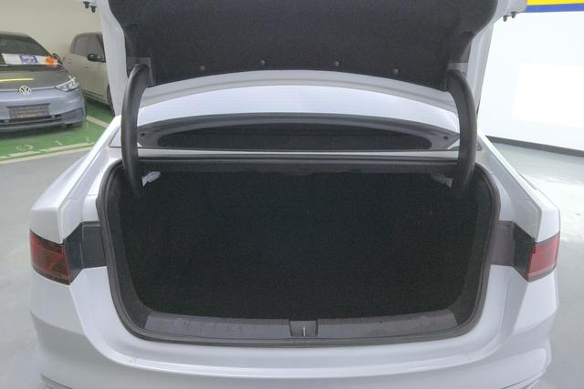 BYD Qin PLUS EV id 3804575 из Китая 12