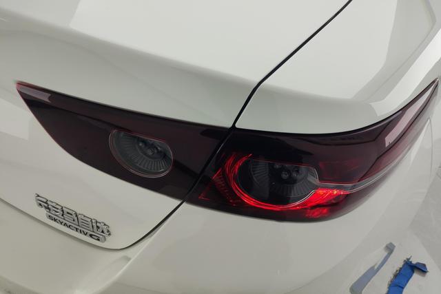 Mazda 3 Angkesaila 2021 Белый из Китая, фото 5