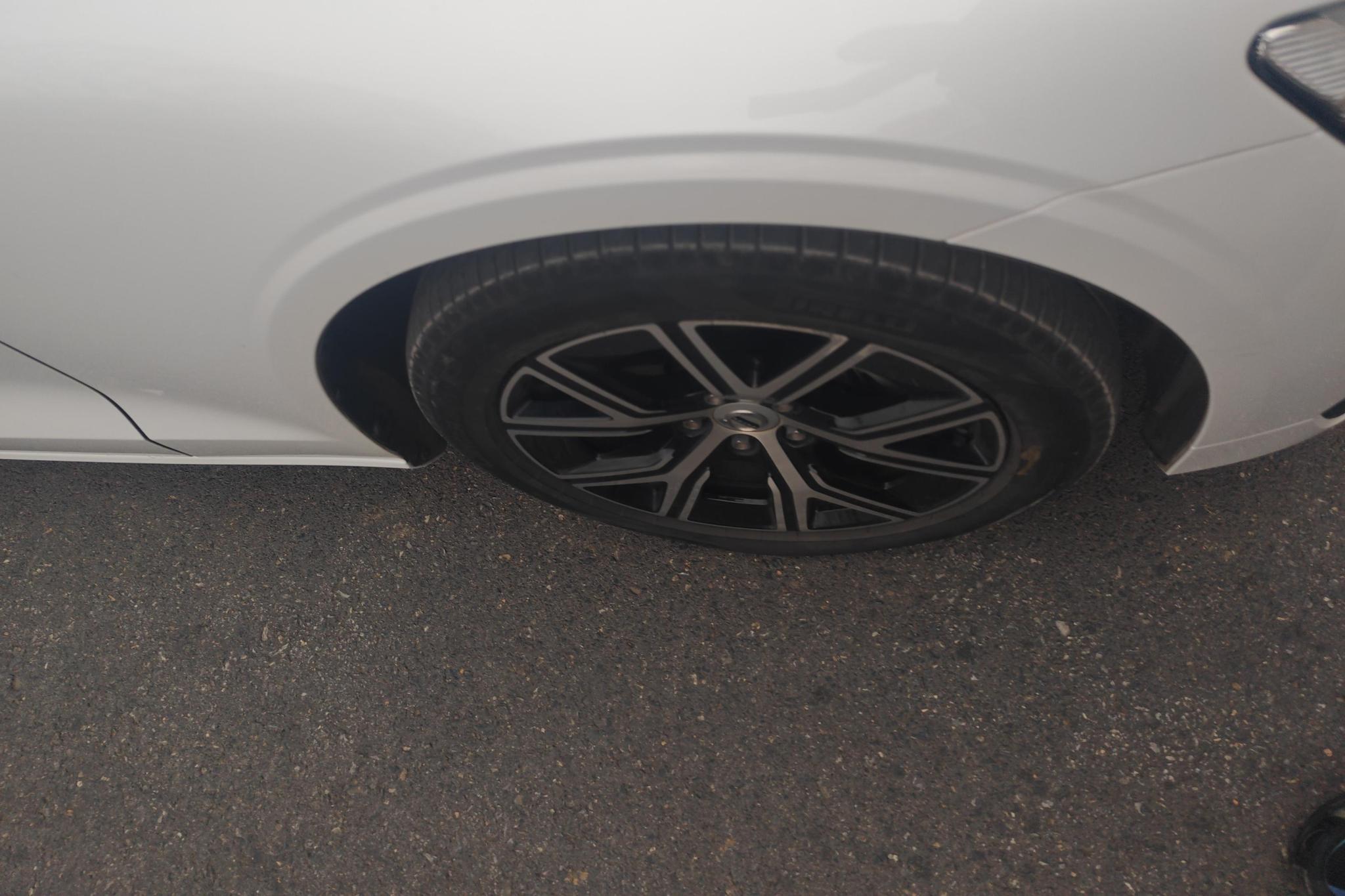 Volvo S60 2023 B4 Luxury