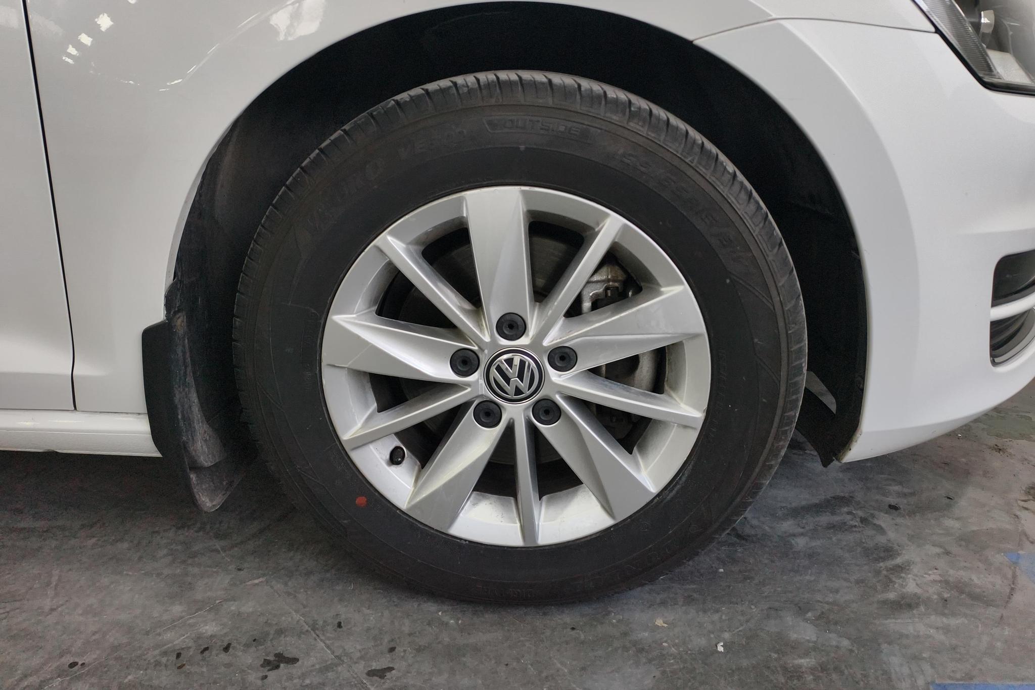 Volkswagen Golf 2015 1.6L AT Fashion