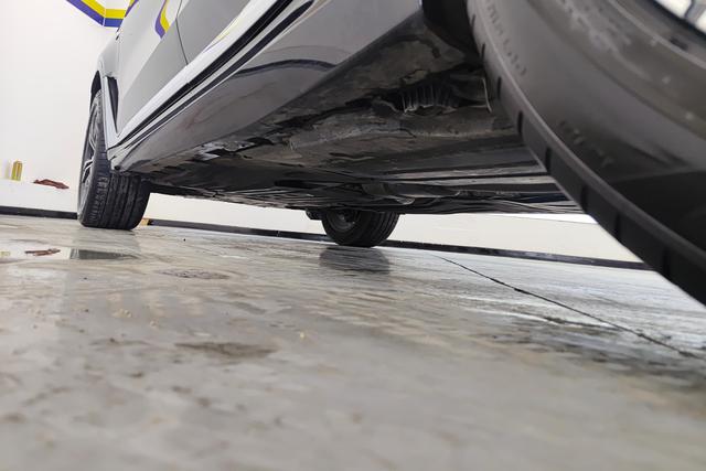 BMW X7 id 3785468 из Китая 17