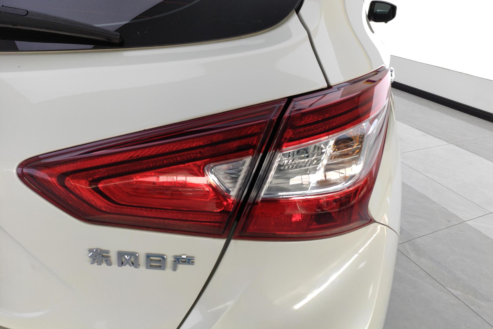 Nissan Tiida 2021 1.6L CVT