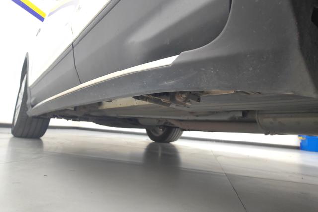 Ford Kuga 2015 1.5 L GTDi 2 WD — фото 8