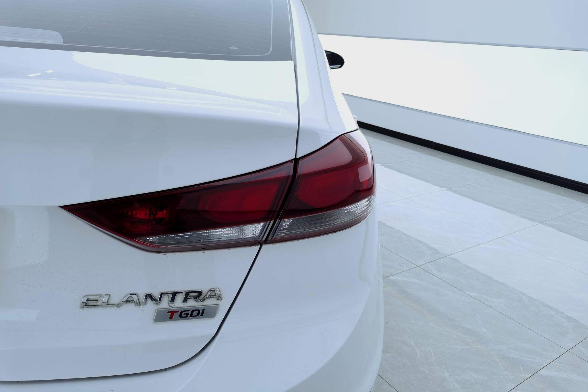 Hyundai Elantra 2018 1.4T DCT