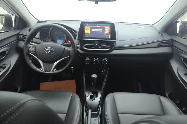 Toyota Vios 2021 1.5 L CVT — фото 13