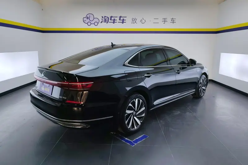 Volkswagen Passat — фото 3