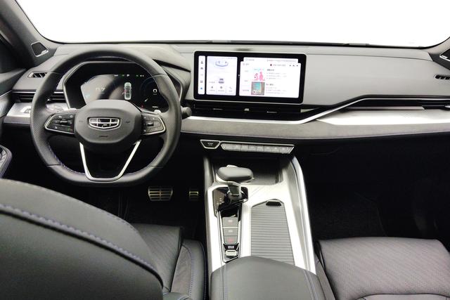 Geely Preface 2024 2.0 T — фото 11
