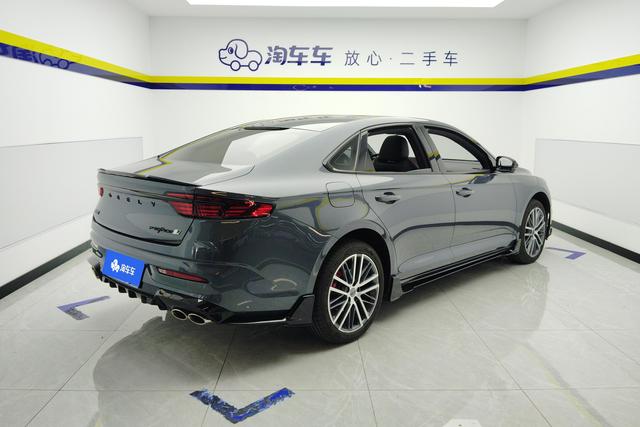 Geely Preface 2024 2.0 T — фото 3
