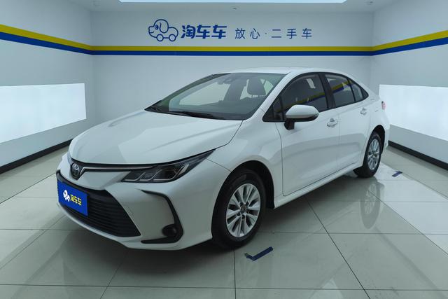 Toyota Corolla - фото 1