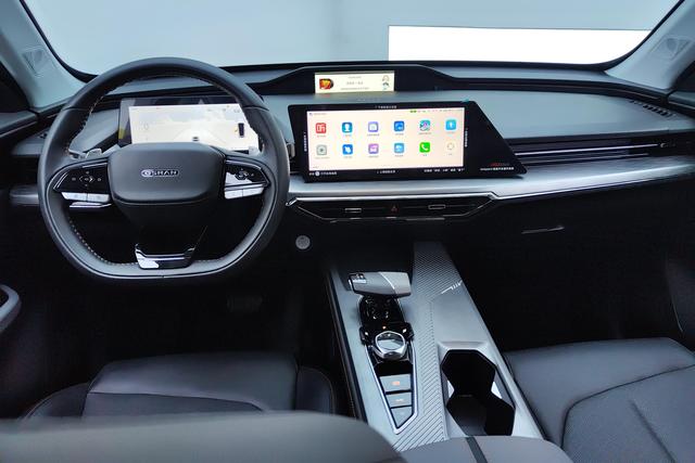 Changan Auchan Z6 2023 Темно-серый из Китая, фото 3