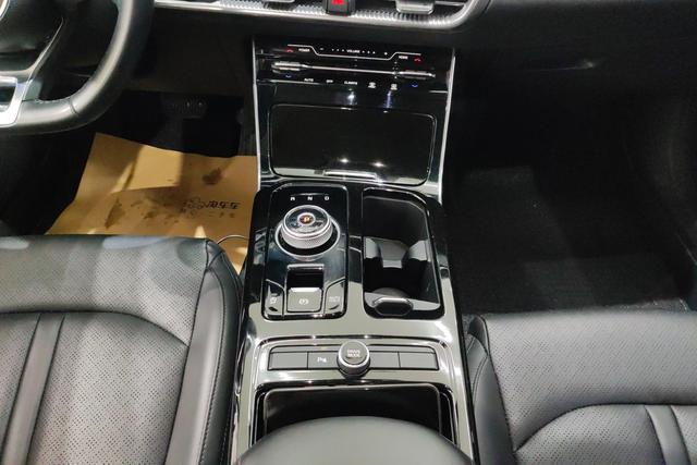 Kia K5 id 3824794 из Китая 12