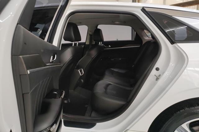 Kia K5 id 3824794 из Китая 14