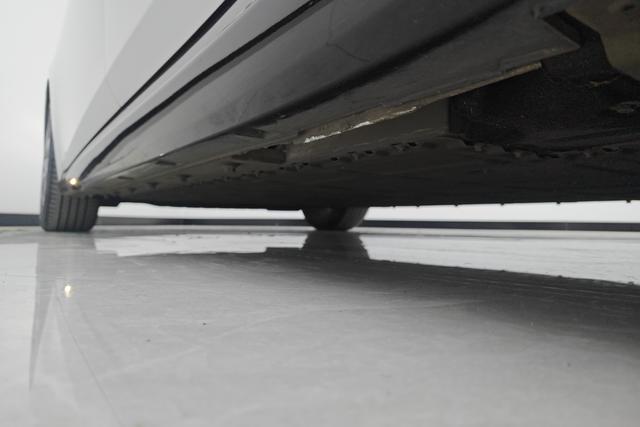 Dongfeng Yipai eπ007 2024 Серебристо-серый из Китая