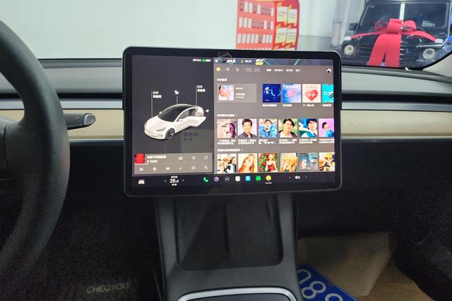 Tesla Model 3 2021 Черный из Китая