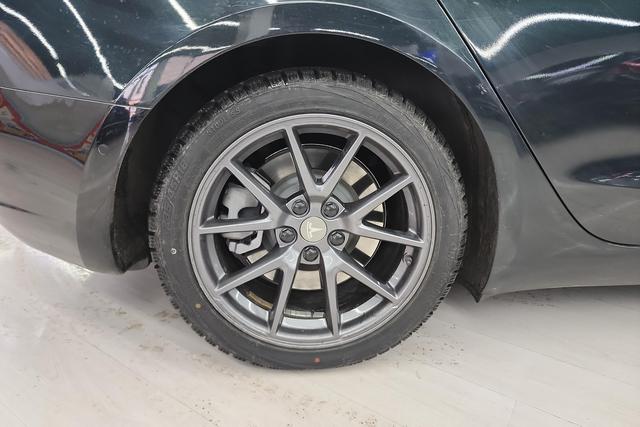 Tesla Model 3 id 3824744 из Китая 17