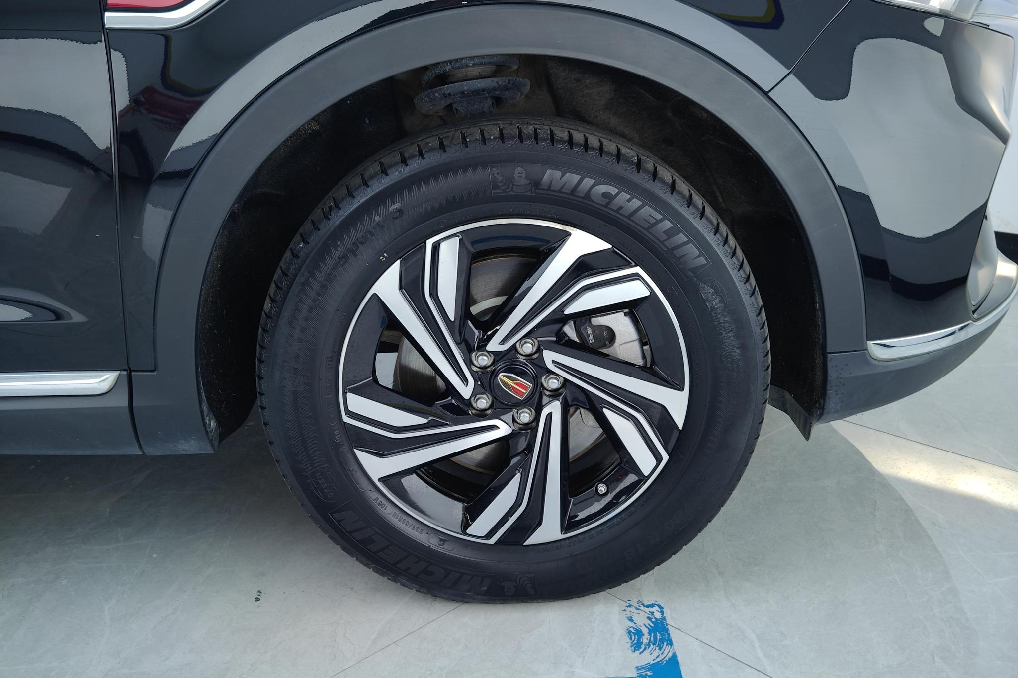 Hongqi HS5 2022 2.0T