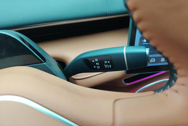 Dark blue car Dark blue S07 2023 Белый из Китая, фото 2