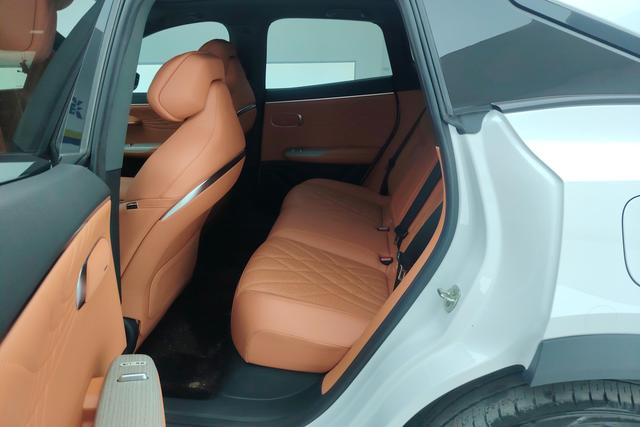 Dark blue car Dark blue S07 id 3804722 из Китая 15