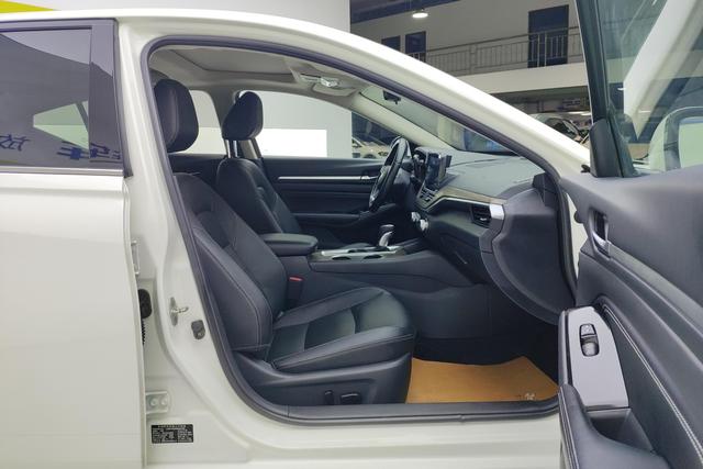 Nissan Teana 2021 2.0 L XL — фото 15