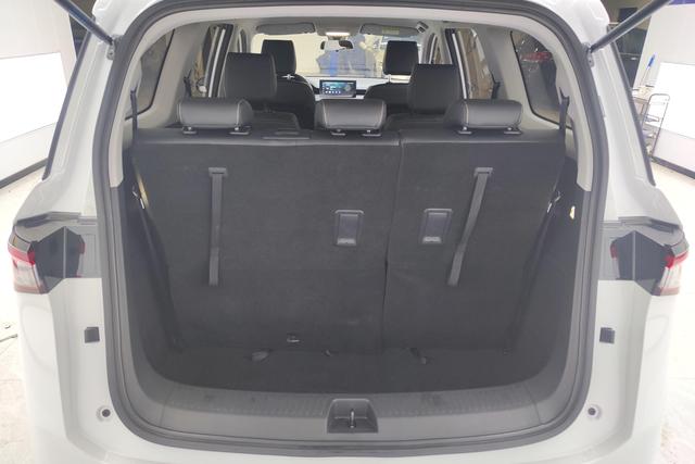 Wuling Jiachen 2022 1.5 T CVT Luxury — фото 17