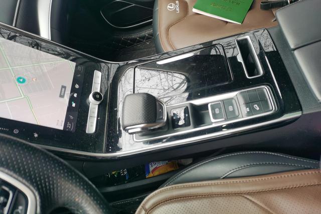 Roewe RX5 MAX id 3784757 из Китая 14