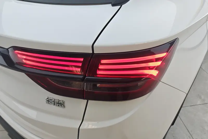 Geely Coolray (Binyue) — фото 5