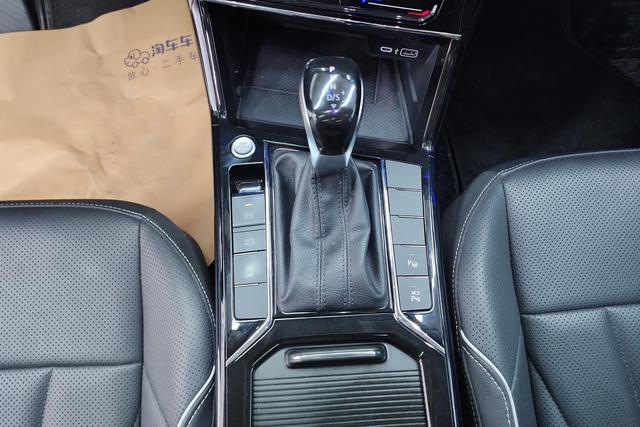 Volkswagen Passat id 3824729 из Китая 10