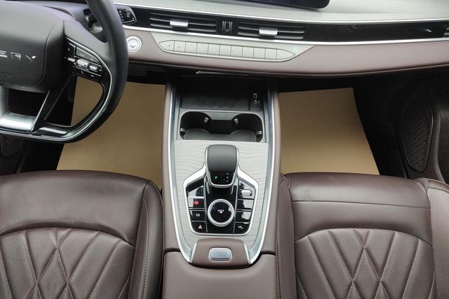 Chery 8 PRO 2025 290 T 2 WD — фото 14