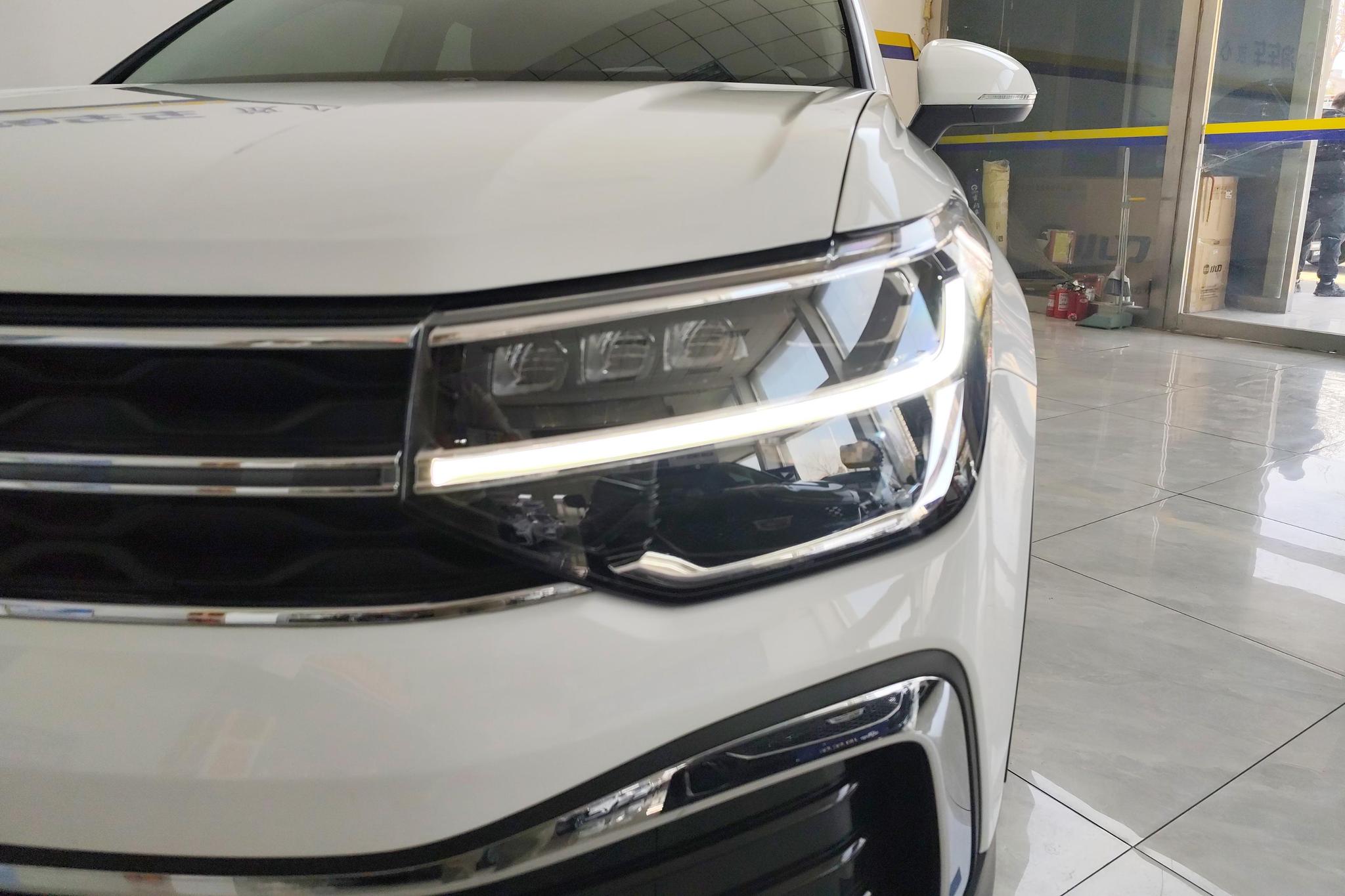 Volkswagen Tharu 2024 300TSI