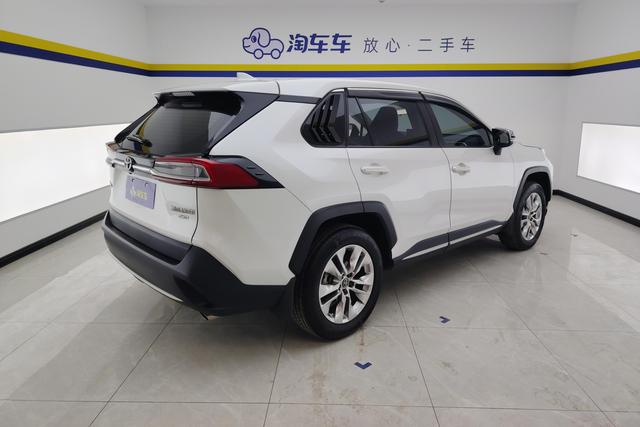 Toyota Wildlander 2020 2.0 L 4 WD — фото 3