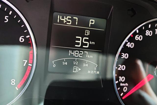 Volkswagen Polo 2016 1.6 L ATComfort — фото 14