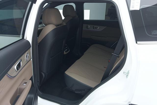 Chery 8 PLUS 2025 290 TGDI DCTPremium — фото 16