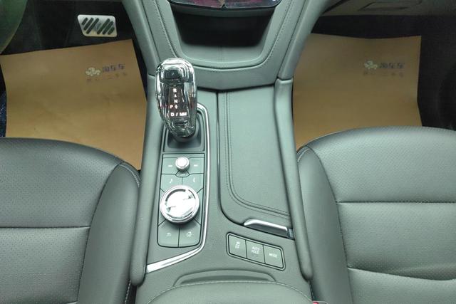 Cadillac XT5 2022 2.0 T 2 WDLuxury — фото 14
