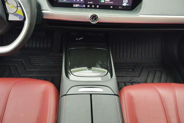 Xiaopeng Motors Xiaopeng P7 id 3837367 из Китая 12