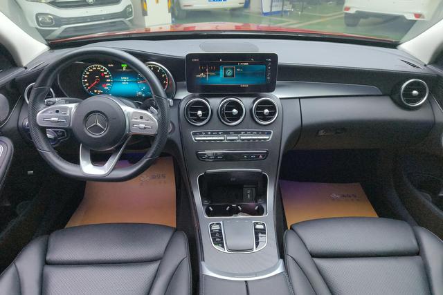 Mercedes Benz C-Class 2020 — фото 12