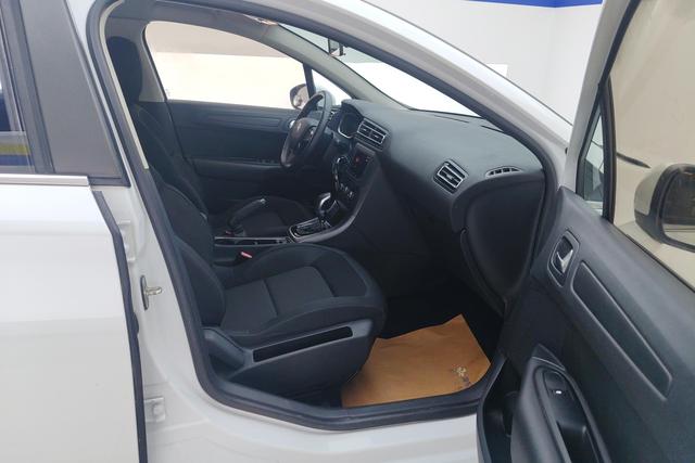 Citroen C4 2018 230 THP ATLuxury — фото 10