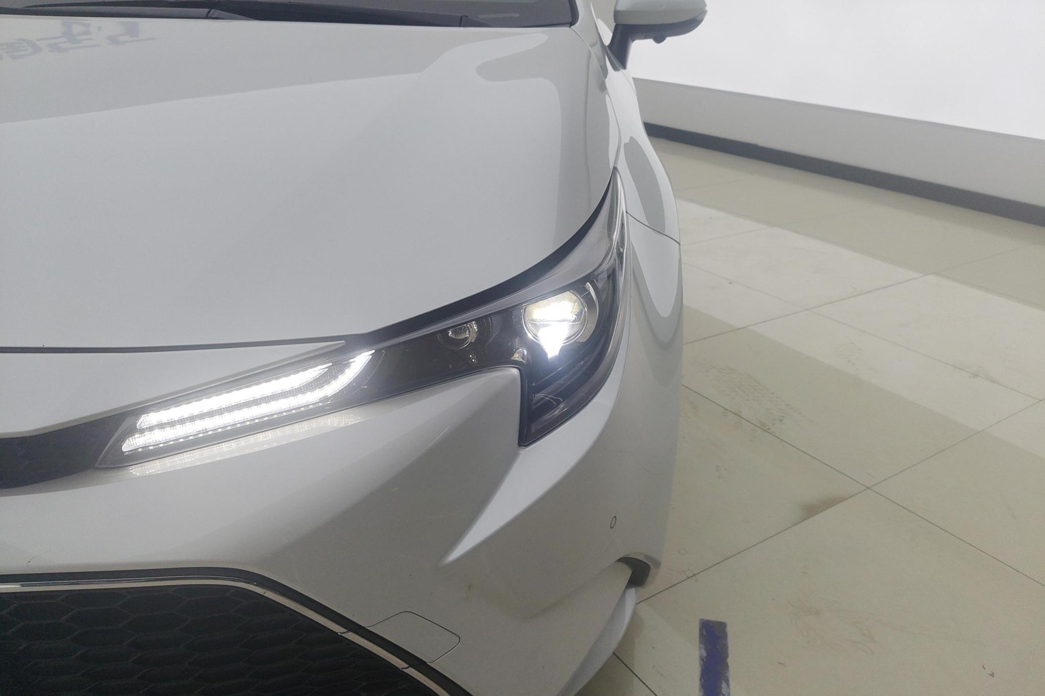Toyota Corolla Levin 2022 1.8H E-CVT Luxury